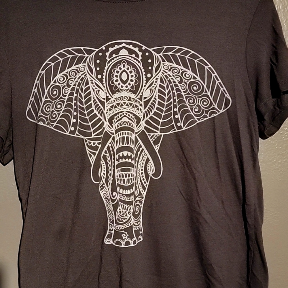 Elephant tshirt